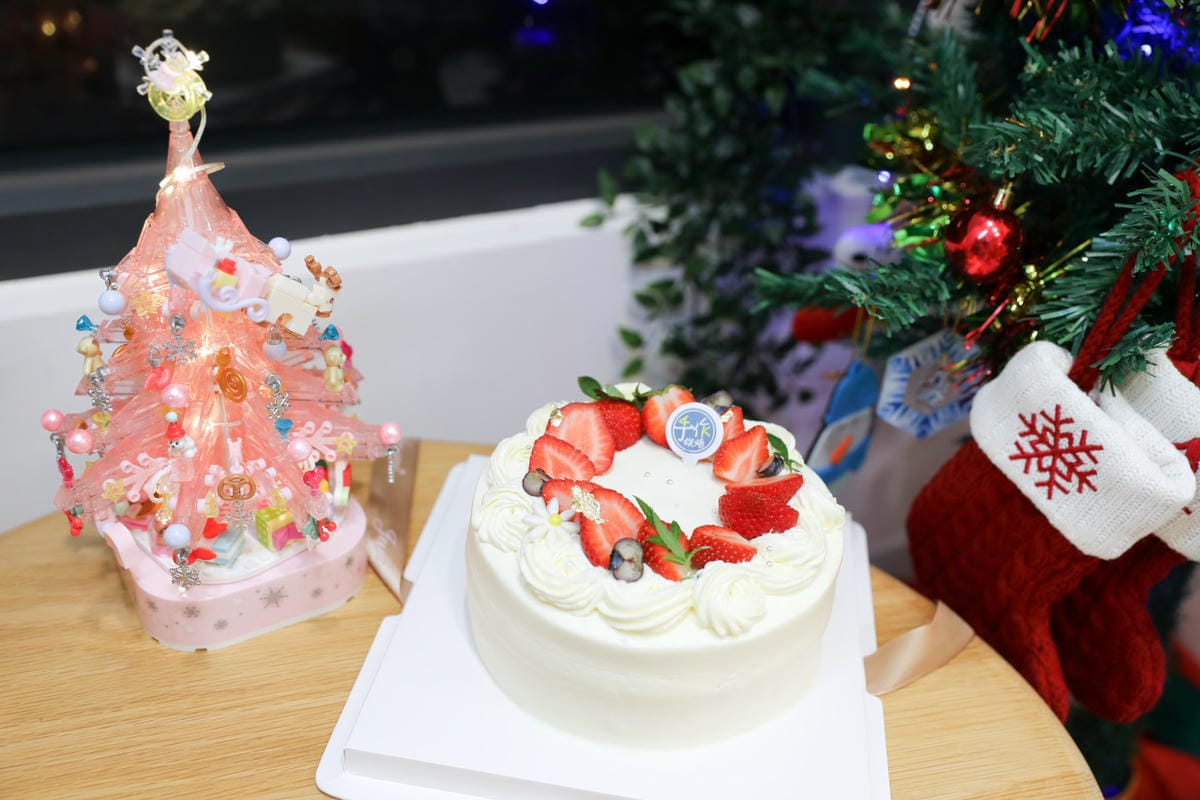 台北蛋糕|台北三重4K手作烘焙 冬季限定草莓蛋糕,生日蛋糕、聖誕節蛋糕推薦! - 第1張圖 台北蛋糕|台北三重4K手作烘焙 冬季限定草莓蛋糕,生日蛋糕、聖誕節蛋糕推薦!