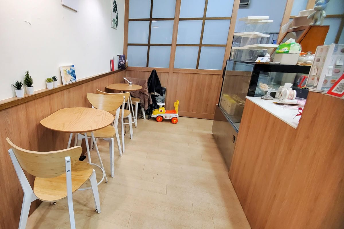 台北蛋糕|台北三重4K手作烘焙 冬季限定草莓蛋糕,生日蛋糕、聖誕節蛋糕推薦! - 第4張圖 台北蛋糕|台北三重4K手作烘焙 冬季限定草莓蛋糕,生日蛋糕、聖誕節蛋糕推薦!
