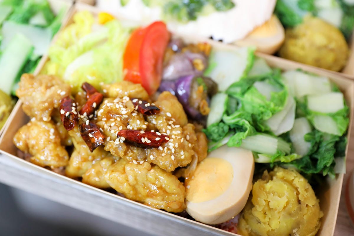 桃園食記|龜山健康餐推薦-一月初健康餐盒(林口長庚店) 最多口味的健康餐,每天菜色不重複,最低熱量只要180卡! - 第16張圖 桃園食記|龜山健康餐推薦-一月初健康餐盒(林口長庚店) 最多口味的健康餐,每天菜色不重複,最低熱量只要180卡!