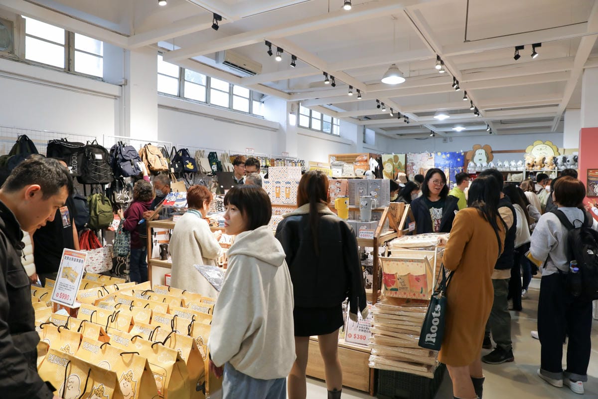台北展覽｜史努比 X 頂尖藝術大師期間限定快閃店（華山1914文化創意產業園區）有可愛又好吃的SNOOPY造型雞蛋糕喔！