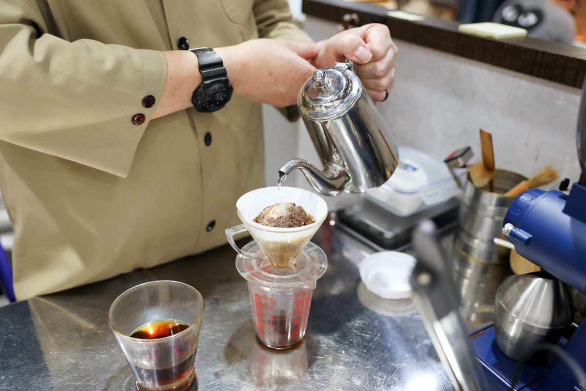 桃園食記｜桃園藝文特區麵食、咖啡廳推薦！潮月沙茶匠私房麵室・珈琲煎焙 特製手炒沙茶醬乾拌麵