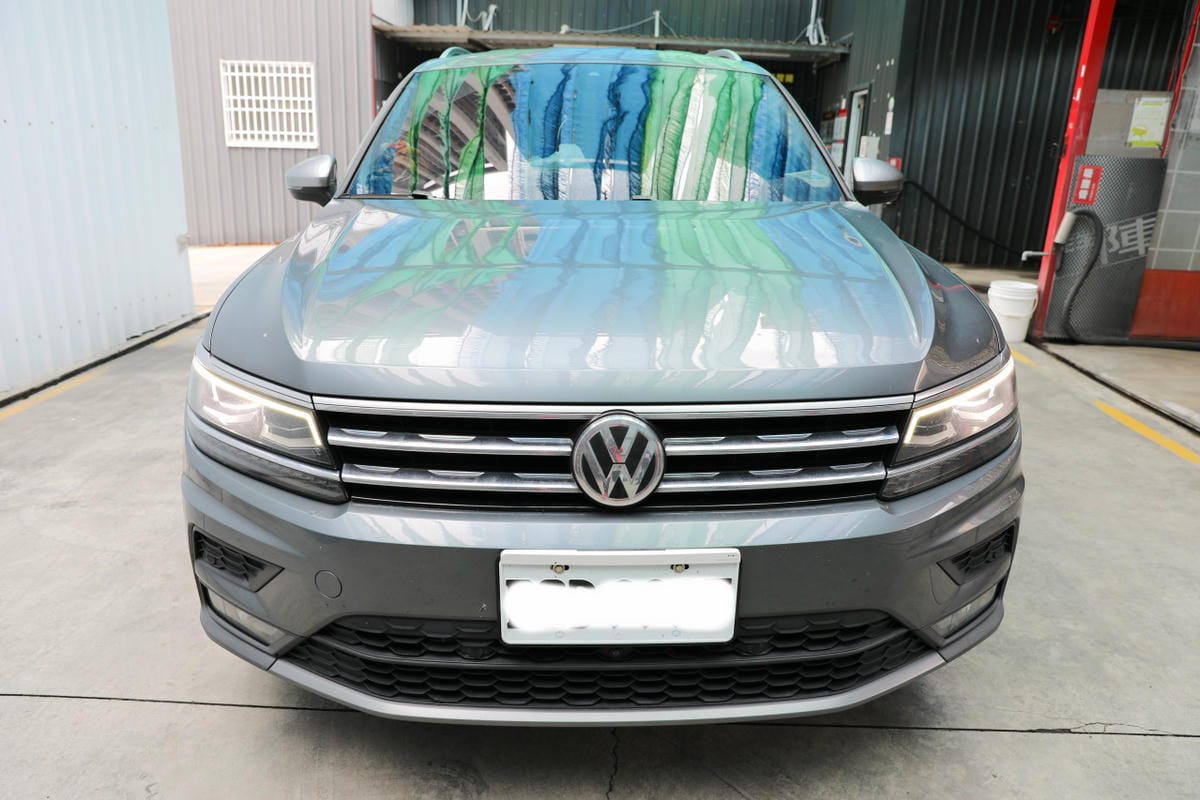 新竹洗車｜竹北手工洗車推薦！洗來登汽車美容中心 自助洗車／手工洗車+手工打蠟+內裝基礎清潔