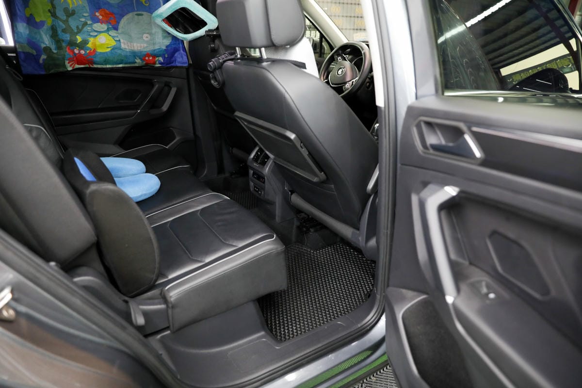 新竹洗車｜竹北手工洗車推薦！洗來登汽車美容中心 自助洗車／手工洗車+手工打蠟+內裝基礎清潔