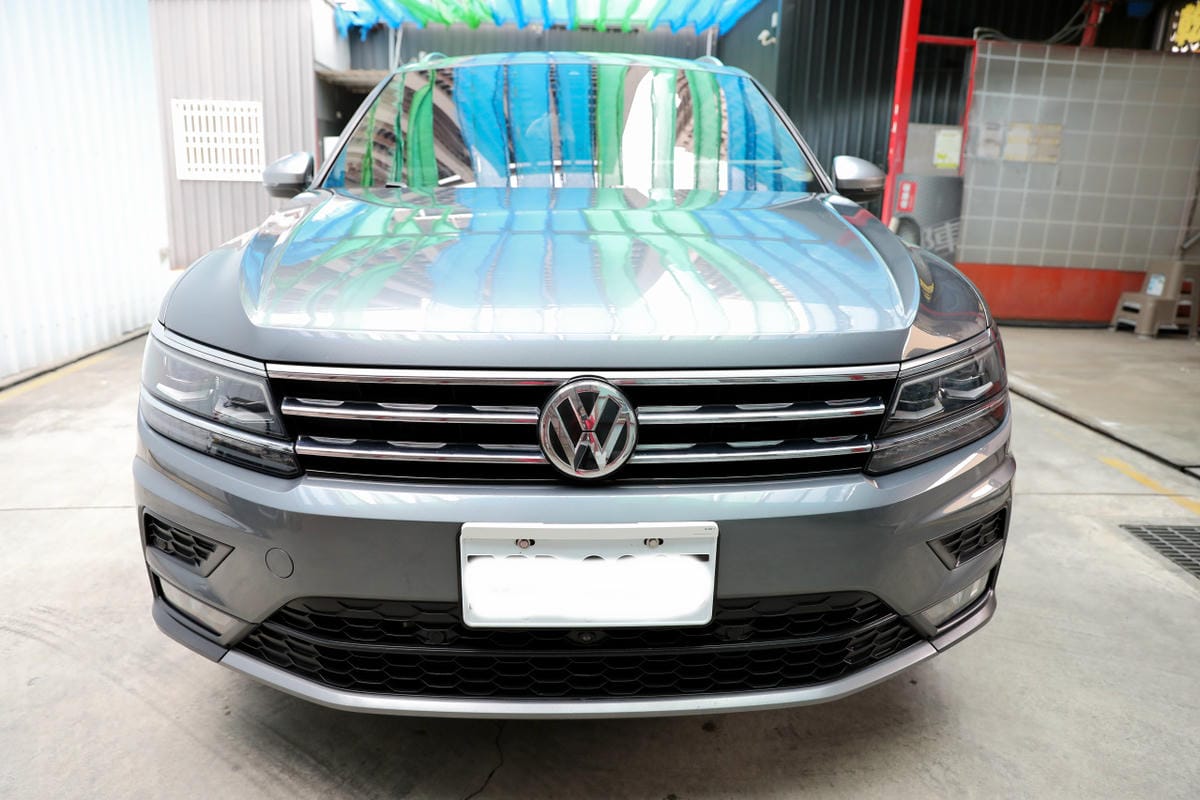 新竹洗車｜竹北手工洗車推薦！洗來登汽車美容中心 自助洗車／手工洗車+手工打蠟+內裝基礎清潔