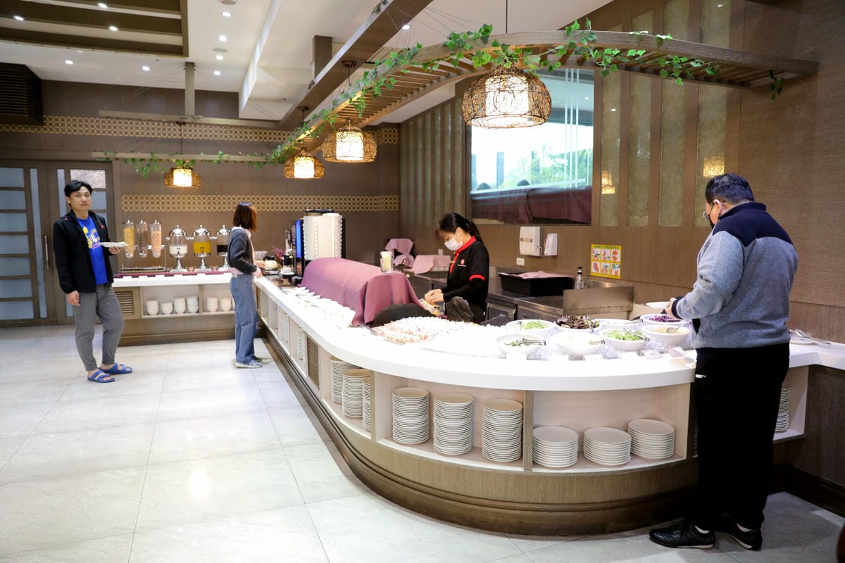 2024埔里冬季農遊-慢旅行 採紅甘蔗+焢窯體驗+承萬尊爵渡假飯店,南投親子住宿推薦! - 第65張圖 2024埔里冬季農遊-慢旅行 採紅甘蔗+焢窯體驗+承萬尊爵渡假飯店,南投親子住宿推薦!