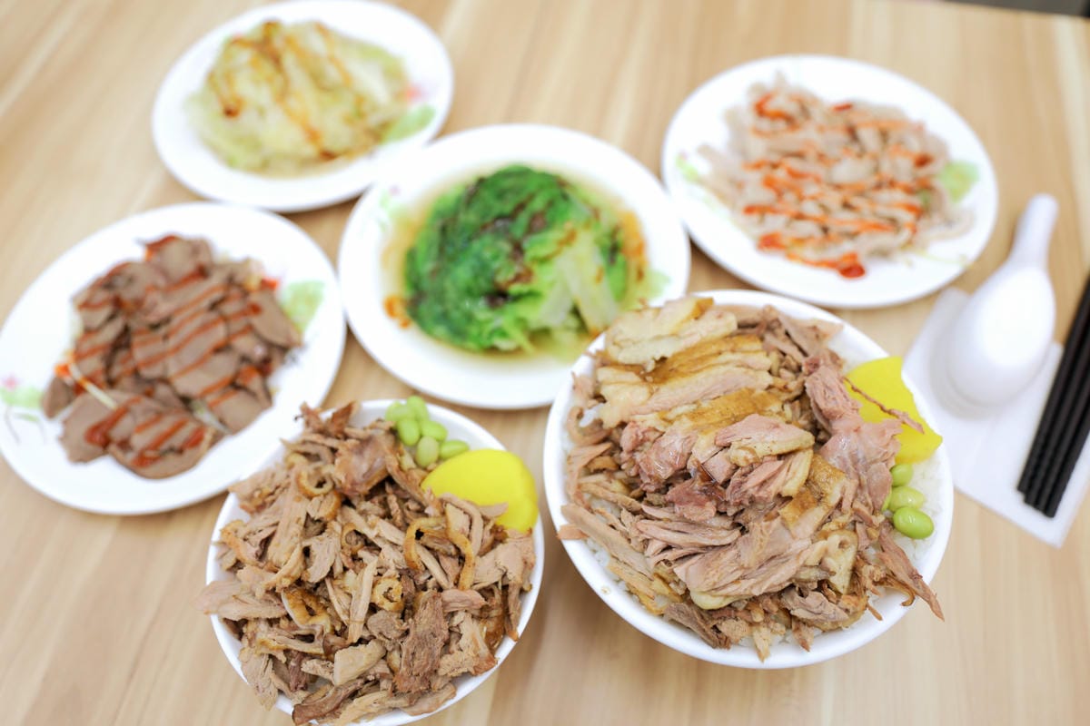 台中平價美食推薦! 鐘予原味當歸鴨(台中龍井店) 當歸羊肉湯跟鴨腿飯超好吃~ - 第8張圖 台中平價美食推薦! 鐘予原味當歸鴨(台中龍井店) 當歸羊肉湯跟鴨腿飯超好吃~