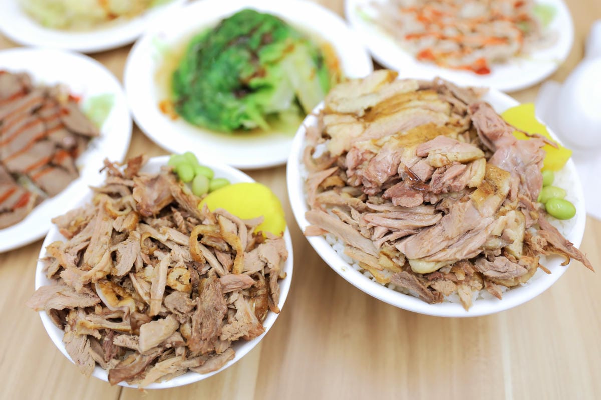 台中平價美食推薦! 鐘予原味當歸鴨(台中龍井店) 當歸羊肉湯跟鴨腿飯超好吃~ - 第2張圖 台中平價美食推薦! 鐘予原味當歸鴨(台中龍井店) 當歸羊肉湯跟鴨腿飯超好吃~
