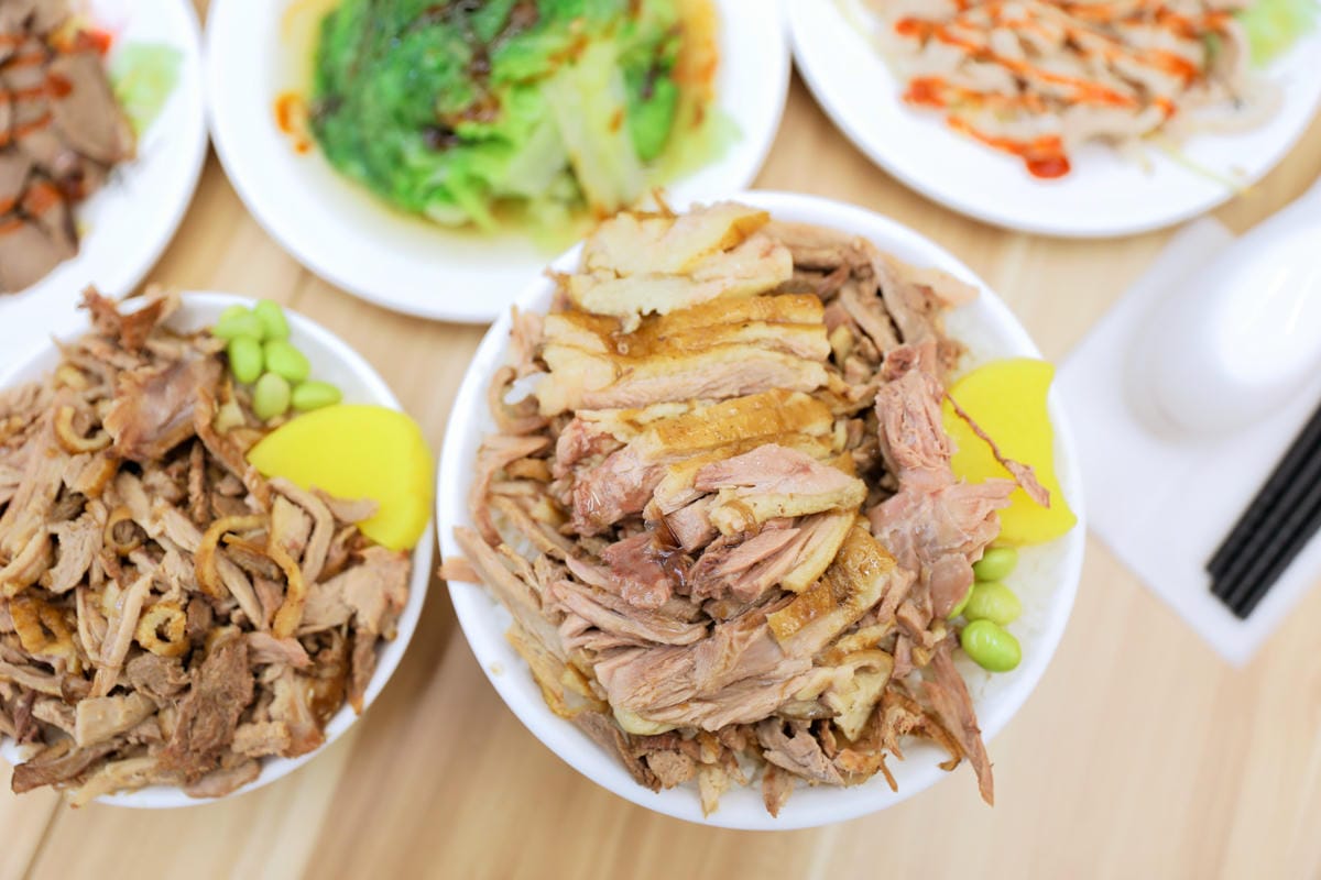 台中平價美食推薦! 鐘予原味當歸鴨(台中龍井店) 當歸羊肉湯跟鴨腿飯超好吃~ - 第9張圖 台中平價美食推薦! 鐘予原味當歸鴨(台中龍井店) 當歸羊肉湯跟鴨腿飯超好吃~