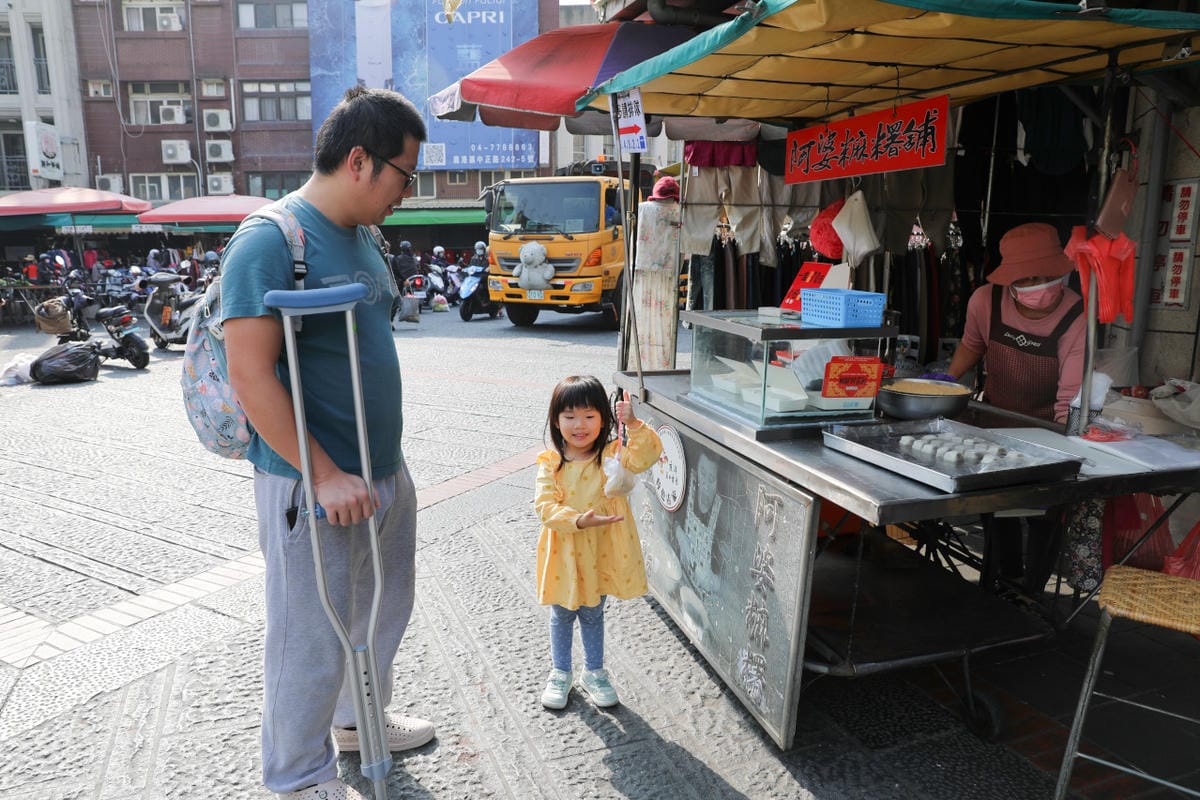鹿港老街半邊井特色民宿 老街十三號民宿 鹿港小吃美食旅遊住宿推薦!