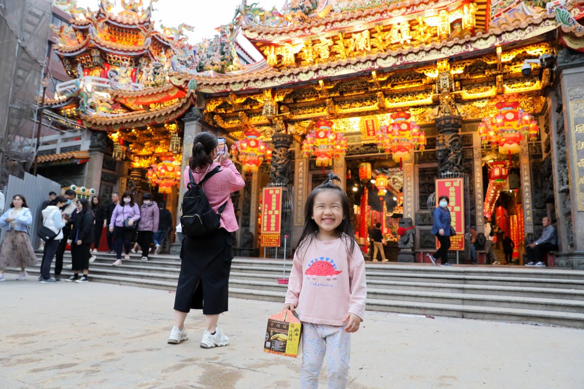 台中大甲鎮瀾宮伴手禮 紅櫻花食品-鎮瀾店 大甲媽祖遶境期間限定御守奶油小酥餅