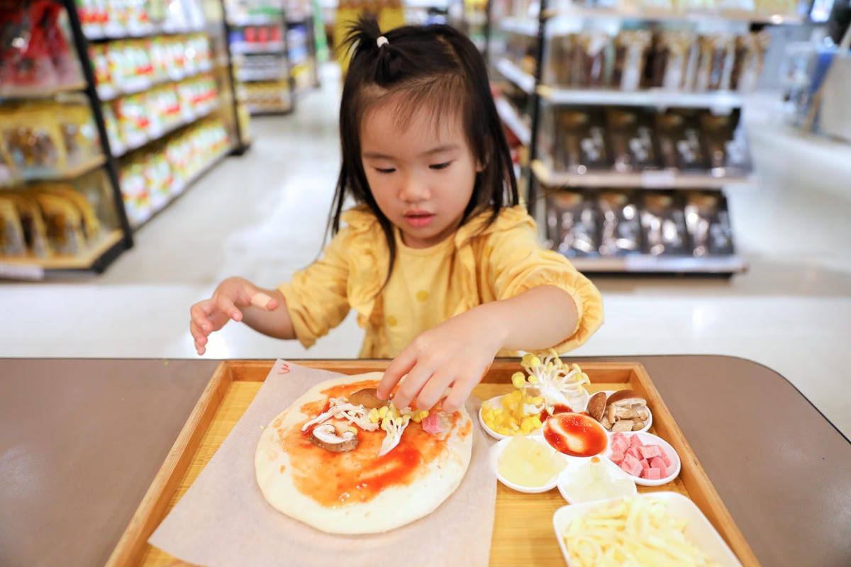 南投親子景點推薦! 豐年靈芝菇類生態農場 埔里親子採菇趣.披薩DIY.公仔彩繪 - 第48張圖 南投親子景點推薦! 豐年靈芝菇類生態農場 埔里親子採菇趣.披薩DIY.公仔彩繪