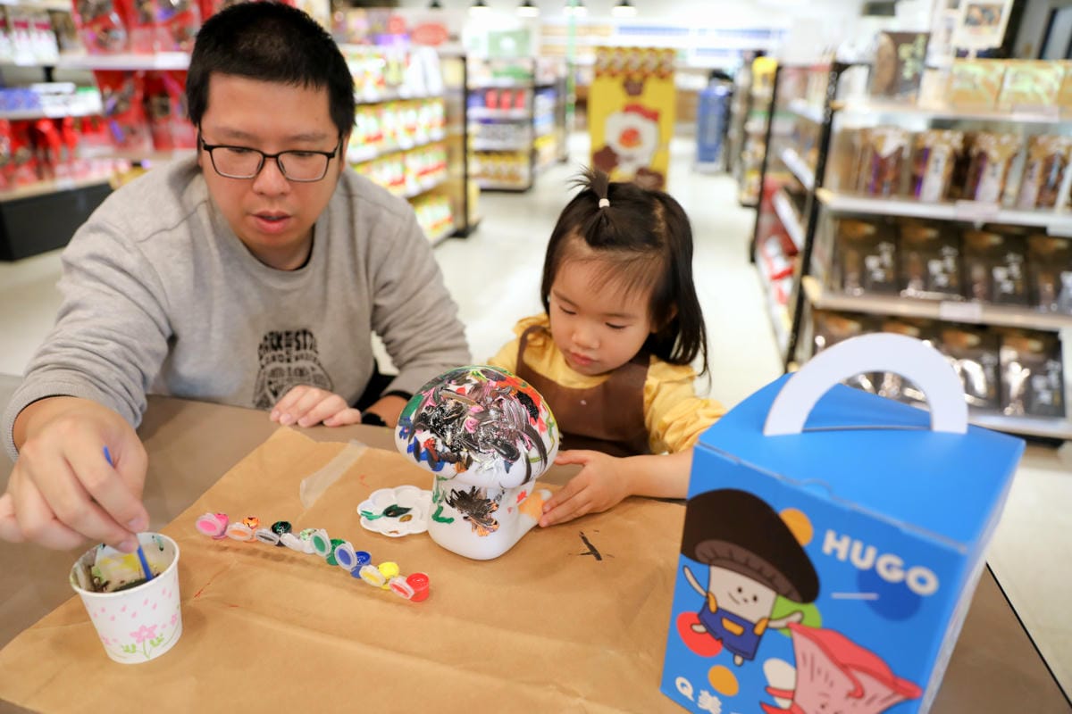 南投親子景點推薦! 豐年靈芝菇類生態農場 埔里親子採菇趣.披薩DIY.公仔彩繪 - 第52張圖 南投親子景點推薦! 豐年靈芝菇類生態農場 埔里親子採菇趣.披薩DIY.公仔彩繪