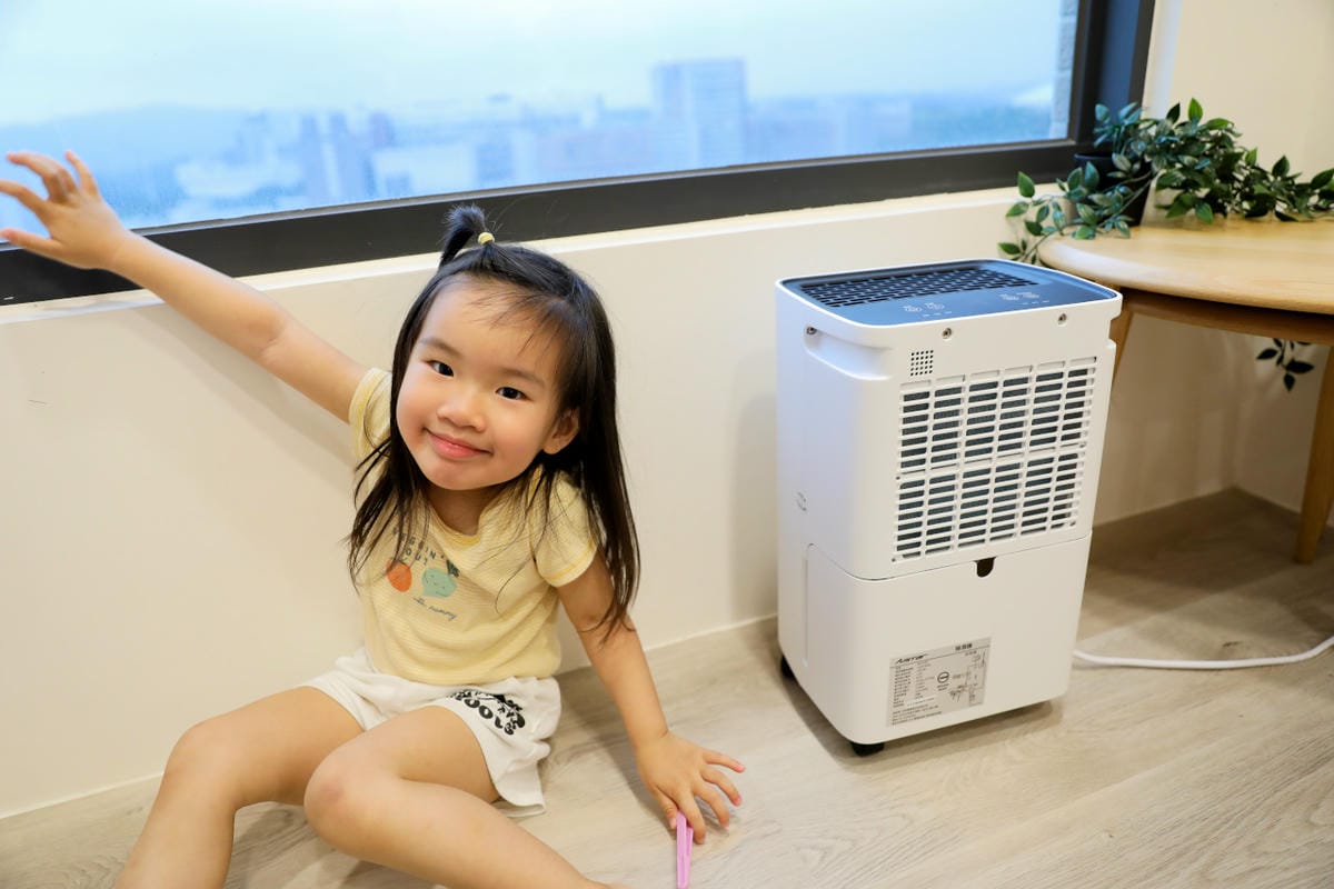 租屋族小坪數專用除濕機推薦! AISTAR 一級省電節能6L除濕機AU-A180 除濕清淨乾衣都好用