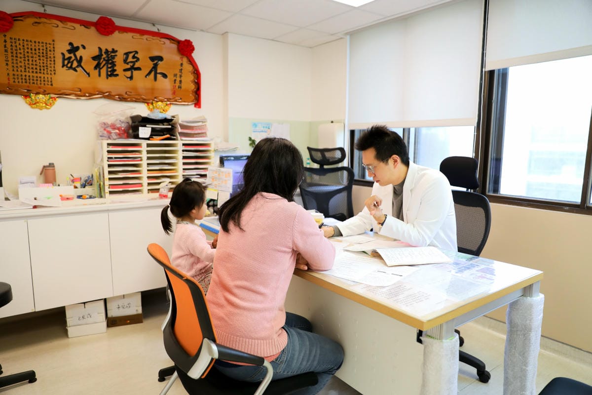 黃建榮婦產科暨台北試管嬰兒中心 黃珽琦醫師不孕症門診推薦! 多囊性卵巢症候群不孕診療、人工生殖、試管嬰兒