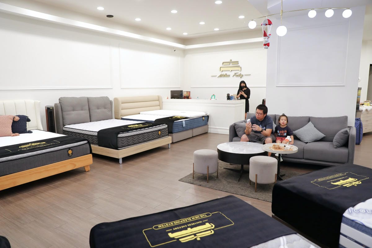 屏東床墊推薦! 床工場生活館屏東總店 預約制挑床試躺,專為孩童成長階段設計的護脊床墊