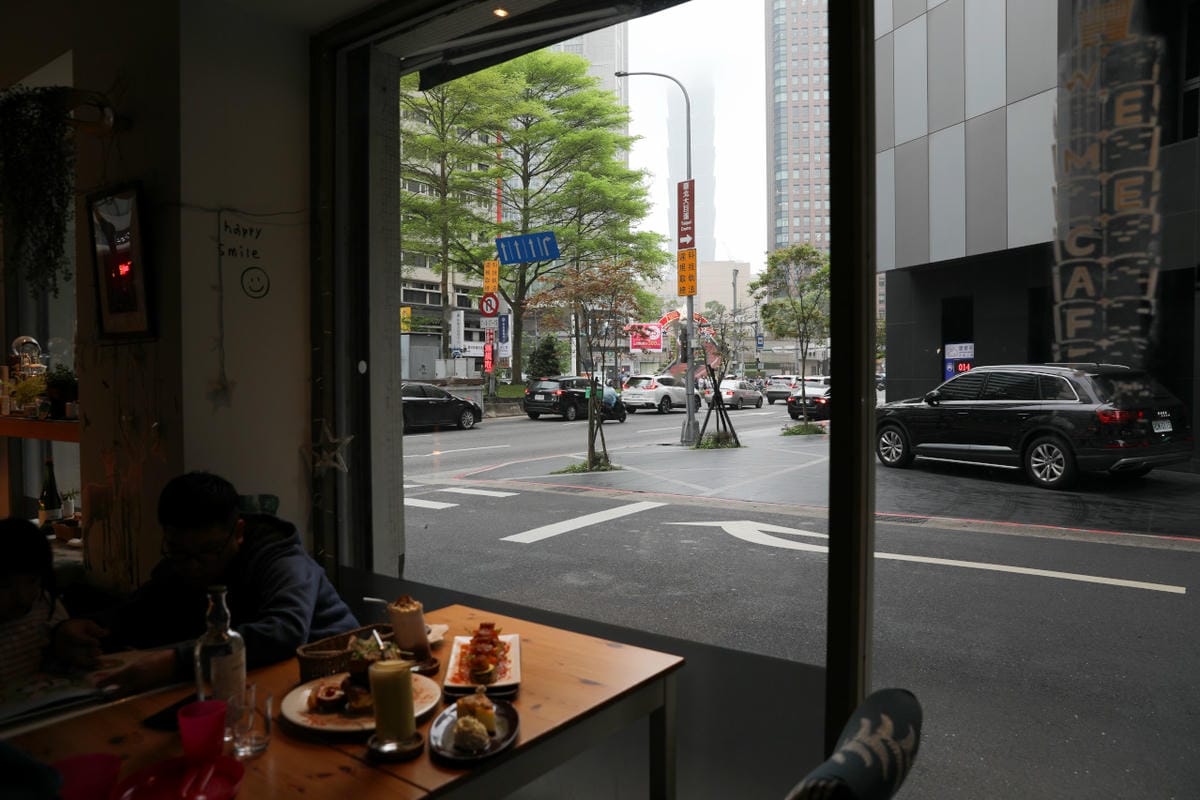 We & Me Café 台北101景觀咖啡廳 市政府早午餐推薦! 信義區全日早午餐.義大利麵.燉飯.下午茶 - 第2張圖 We & Me Café 台北101景觀咖啡廳 市政府早午餐推薦! 信義區全日早午餐.義大利麵.燉飯.下午茶