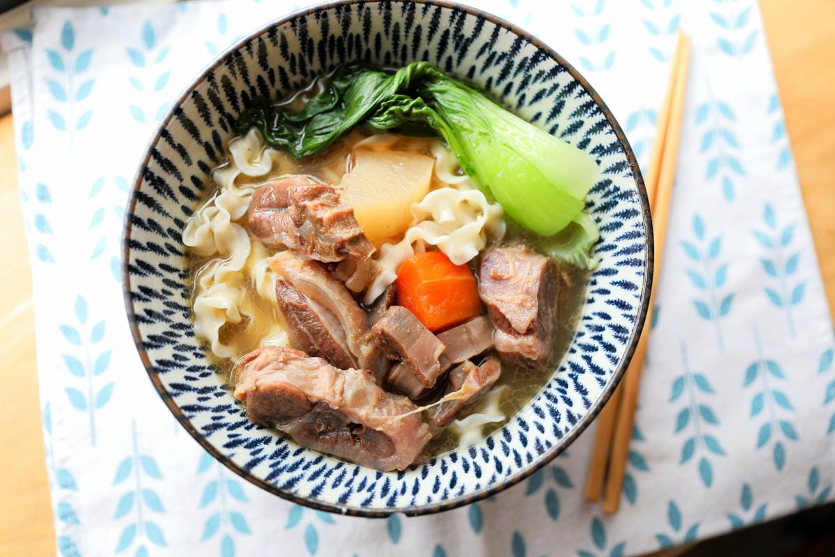 史上料最多的常溫料理包推薦 藍海饌 半筋半肉牛肉麵.胡椒豬肚雞.紅燒排骨麵.麻辣牛肉麵.豚骨拉麵 最便利的媽媽好幫手! - 第4張圖 史上料最多的常溫料理包推薦 藍海饌 半筋半肉牛肉麵.胡椒豬肚雞.紅燒排骨麵.麻辣牛肉麵.豚骨拉麵 最便利的媽媽好幫手!