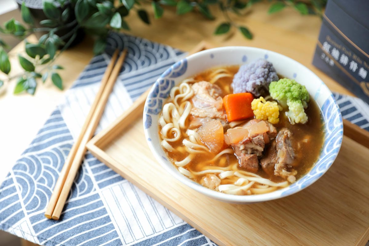 史上料最多的常溫料理包推薦 藍海饌 半筋半肉牛肉麵.胡椒豬肚雞.紅燒排骨麵.麻辣牛肉麵.豚骨拉麵 最便利的媽媽好幫手! - 第13張圖 史上料最多的常溫料理包推薦 藍海饌 半筋半肉牛肉麵.胡椒豬肚雞.紅燒排骨麵.麻辣牛肉麵.豚骨拉麵 最便利的媽媽好幫手!