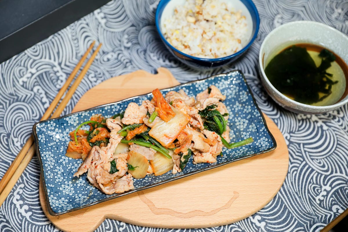 泡菜涼麵夏日清爽新吃法 韓國忠清北道白菜泡菜 韓式泡菜料理推薦! 零失敗懶人料理泡菜燒肉食譜 - 第1張圖 泡菜涼麵夏日清爽新吃法 韓國忠清北道白菜泡菜 韓式泡菜料理推薦! 零失敗懶人料理泡菜燒肉食譜
