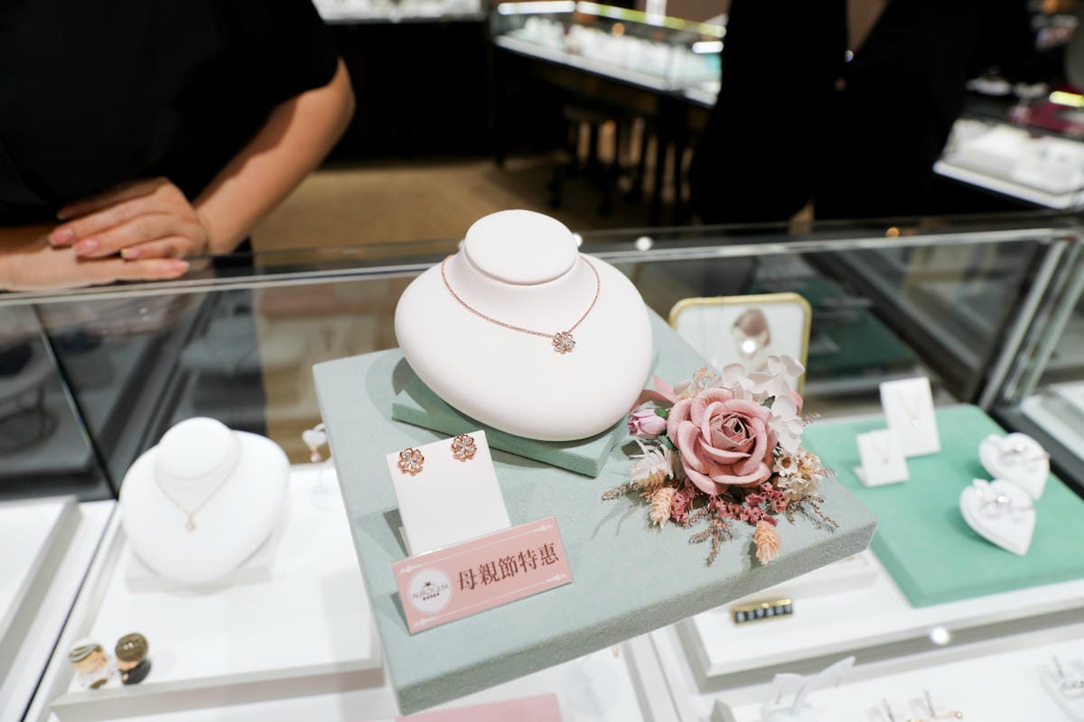 2024母親節就來中壢大江購物中心!一站式滿足聚餐、購物、春夏打卡地標,就是要你馨花朵朵開! - 第72張圖 2024母親節就來中壢大江購物中心!一站式滿足聚餐、購物、春夏打卡地標,就是要你馨花朵朵開!
