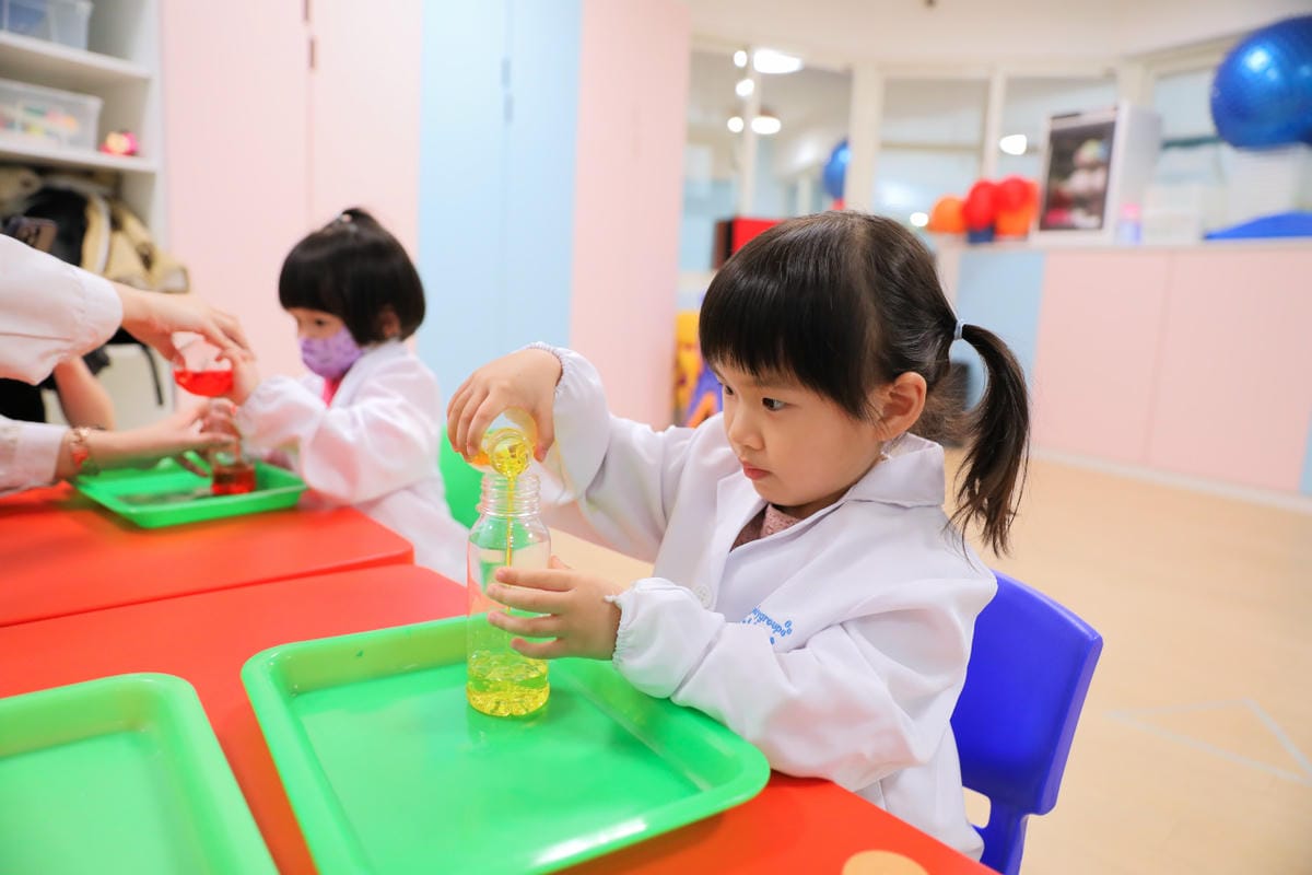 台北幼兒steam啟蒙活動 幼兒科學實驗 板橋共玩谷親子玩習所 親子共學課程推薦!