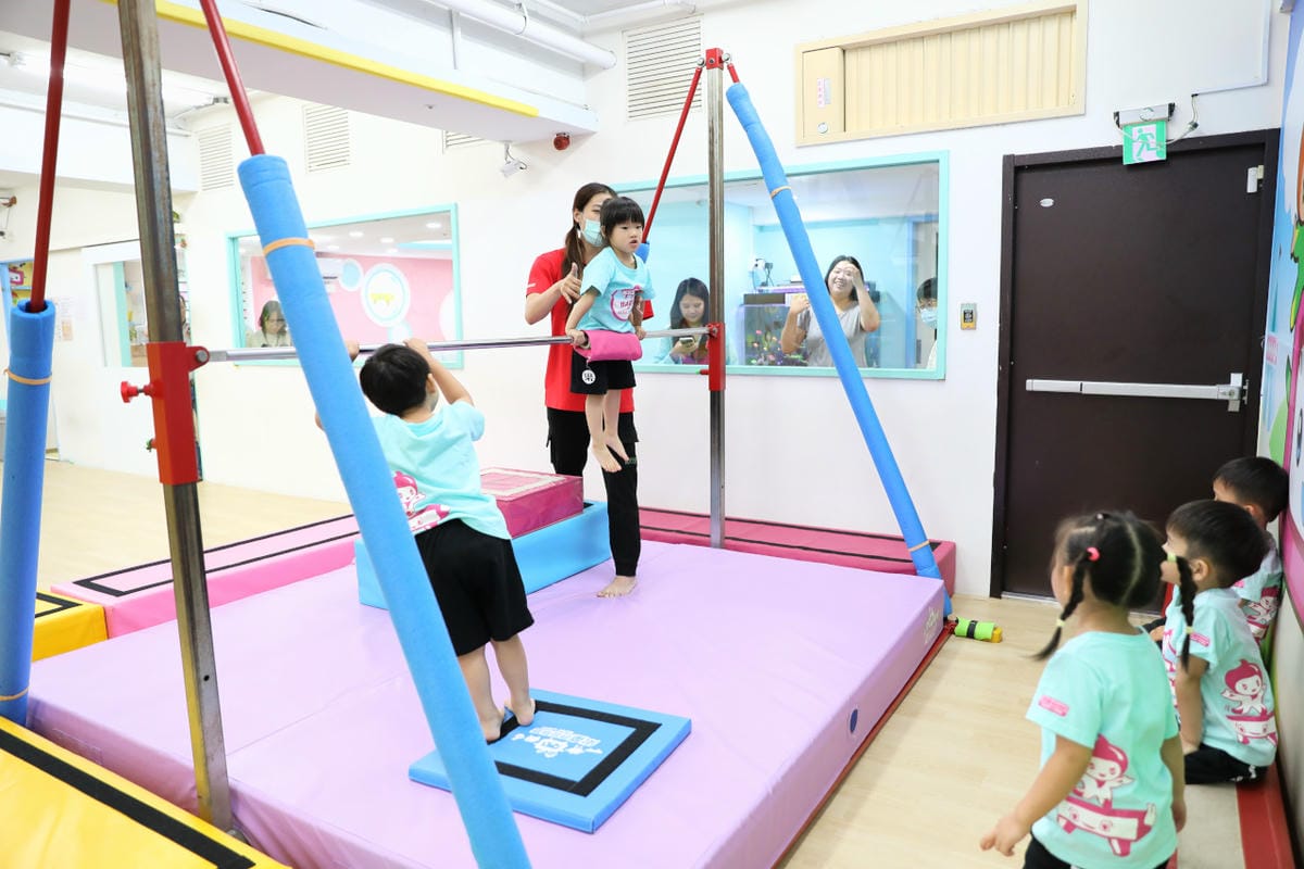 台北幼兒體操推薦! 樂童體操 兒童感統課程推薦! 小班制兒童體操推薦! 兒童放電,幼兒體適能,幼兒感統訓練 - 第12張圖 台北幼兒體操推薦! 樂童體操 兒童感統課程推薦! 小班制兒童體操推薦! 兒童放電,幼兒體適能,幼兒感統訓練