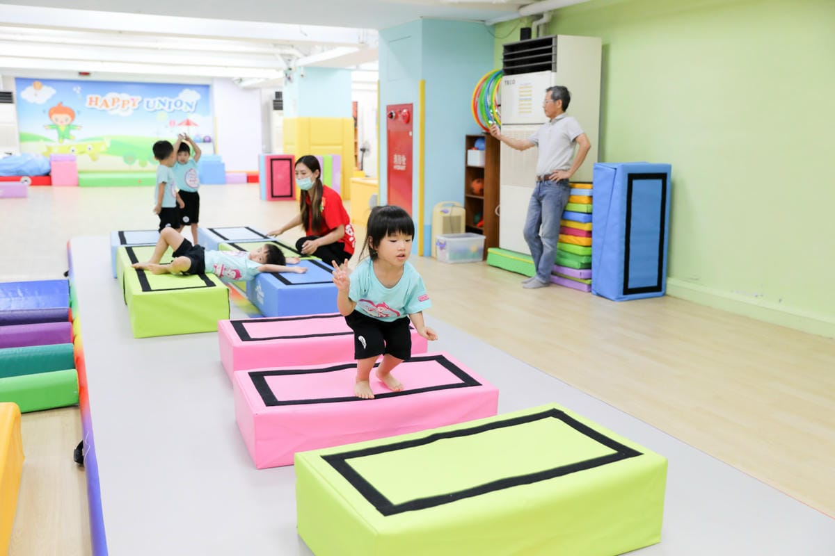 台北幼兒體操推薦! 樂童體操 兒童感統課程推薦! 小班制兒童體操推薦! 兒童放電,幼兒體適能,幼兒感統訓練 - 第15張圖 台北幼兒體操推薦! 樂童體操 兒童感統課程推薦! 小班制兒童體操推薦! 兒童放電,幼兒體適能,幼兒感統訓練