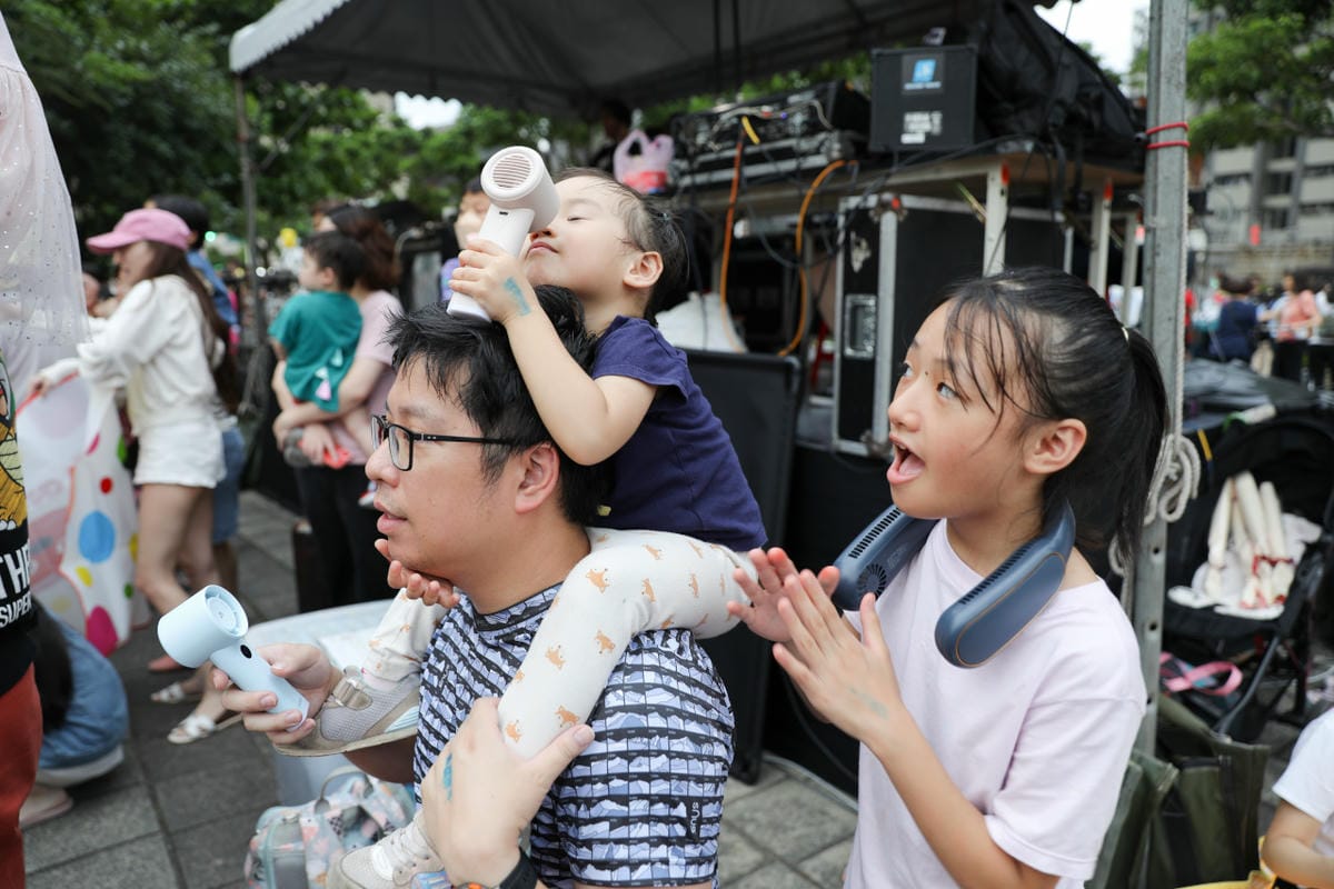 LARMI 樂米 無葉片渦輪掛脖風扇.手持渦輪扇 夏天隨身行動風扇推薦! BSMI及NCC安全合格認證 - 第2張圖 LARMI 樂米 無葉片渦輪掛脖風扇.手持渦輪扇 夏天隨身行動風扇推薦! BSMI及NCC安全合格認證