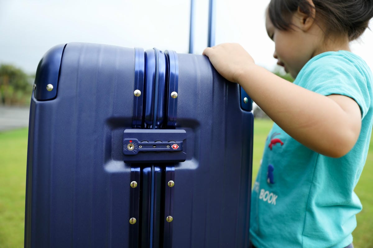 With Me 行李箱 出國旅行唯一推薦! 29吋 經典鋁框款-氣質藍 客製化鐫刻訂製服務 生日禮物.紀念日禮物推薦!