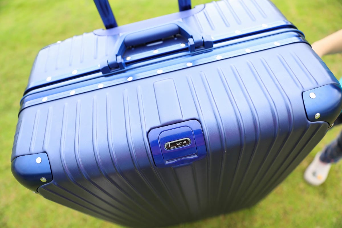 With Me 行李箱 出國旅行唯一推薦! 29吋 經典鋁框款-氣質藍 客製化鐫刻訂製服務 生日禮物.紀念日禮物推薦!