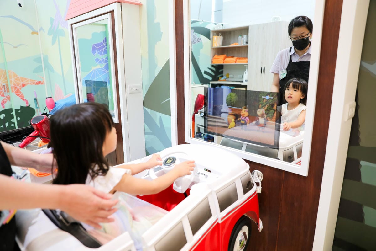 台北天母兒童剪髮推薦! 丹尼索KIDS HAIR 0-12歲專業兒童剪燙髮（SOGO天母店）兒童編髮