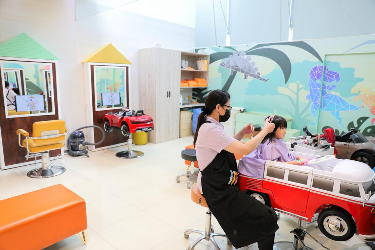 台北天母兒童剪髮推薦! 丹尼索KIDS HAIR 0-12歲專業兒童剪燙髮（SOGO天母店）兒童編髮