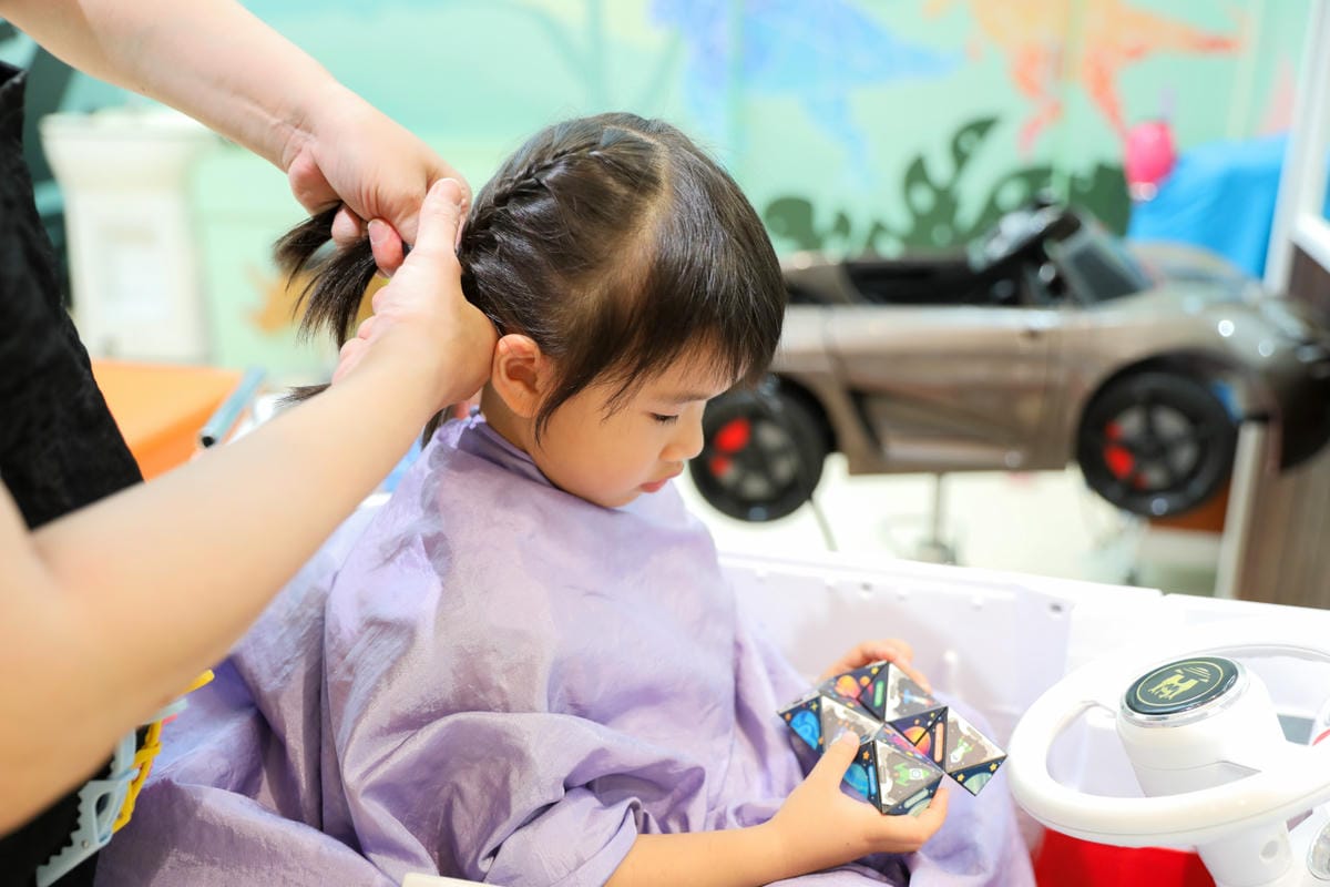 台北天母兒童剪髮推薦! 丹尼索KIDS HAIR 0-12歲專業兒童剪燙髮（SOGO天母店）兒童編髮