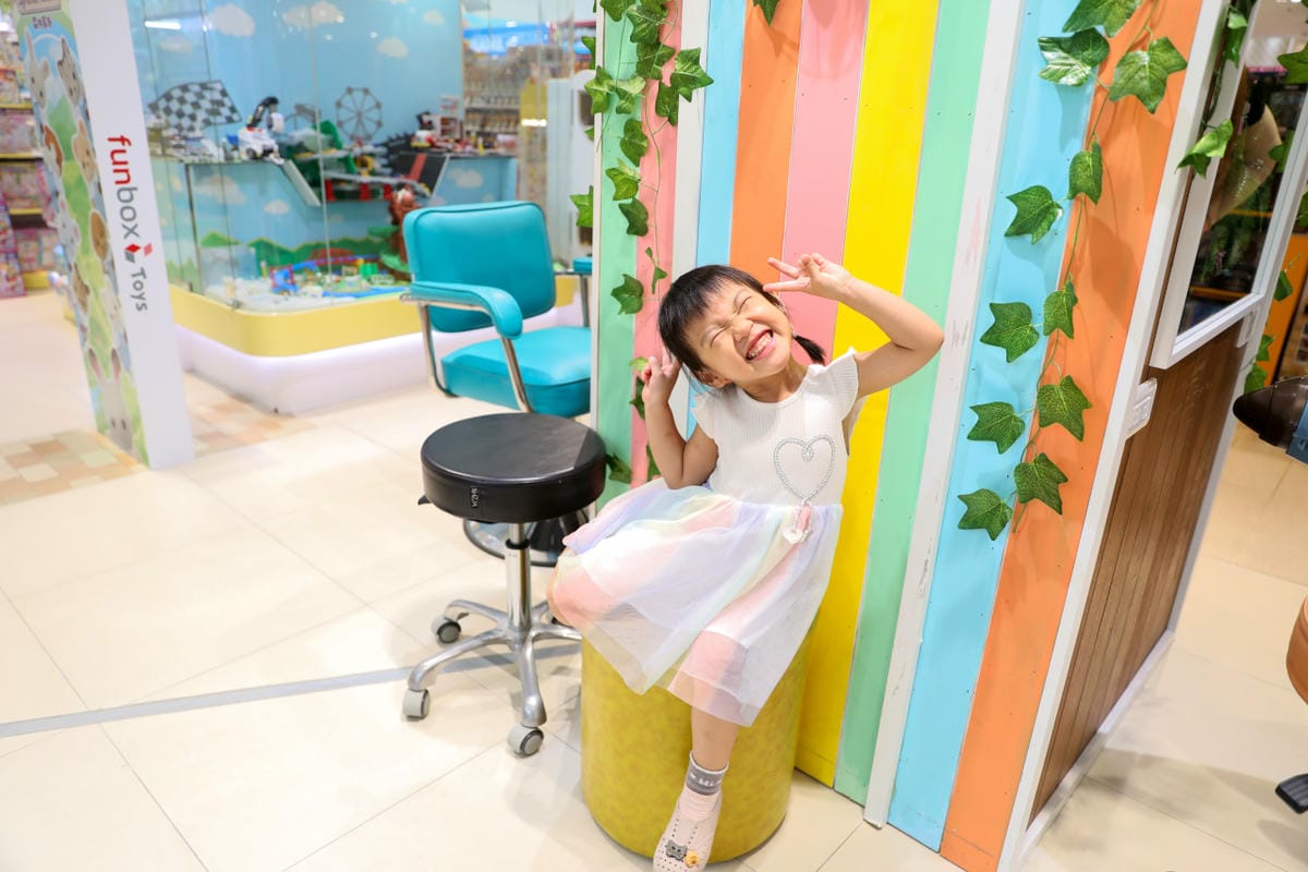 台北天母兒童剪髮推薦! 丹尼索KIDS HAIR 0-12歲專業兒童剪燙髮（SOGO天母店）兒童編髮