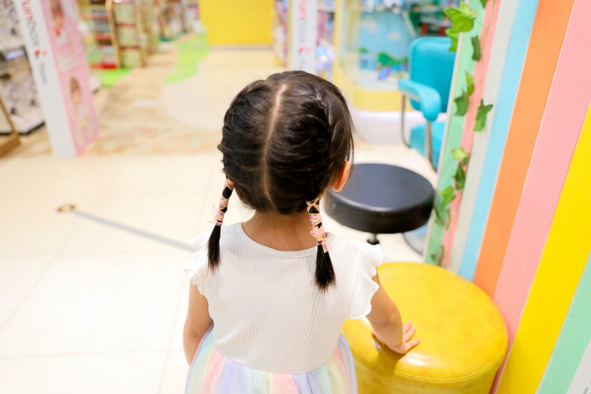 台北天母兒童剪髮推薦! 丹尼索KIDS HAIR 0-12歲專業兒童剪燙髮（SOGO天母店）兒童編髮