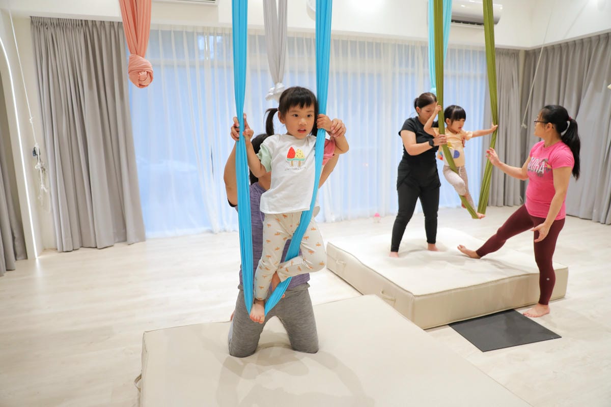 台北兒童瑜珈課程推薦! 101空中藝術 幼兒親子空中瑜珈、兒童空中瑜珈、瑜珈師資培訓