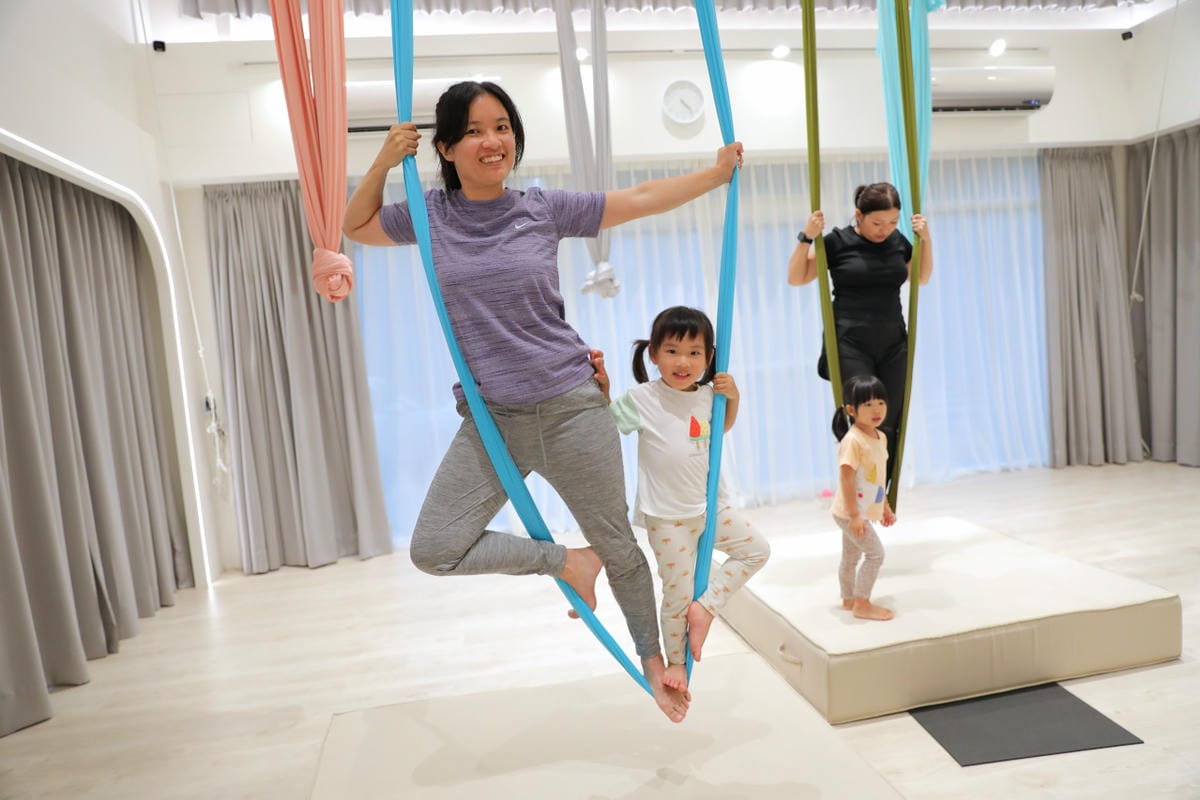 台北兒童瑜珈課程推薦! 101空中藝術 幼兒親子空中瑜珈、兒童空中瑜珈、瑜珈師資培訓