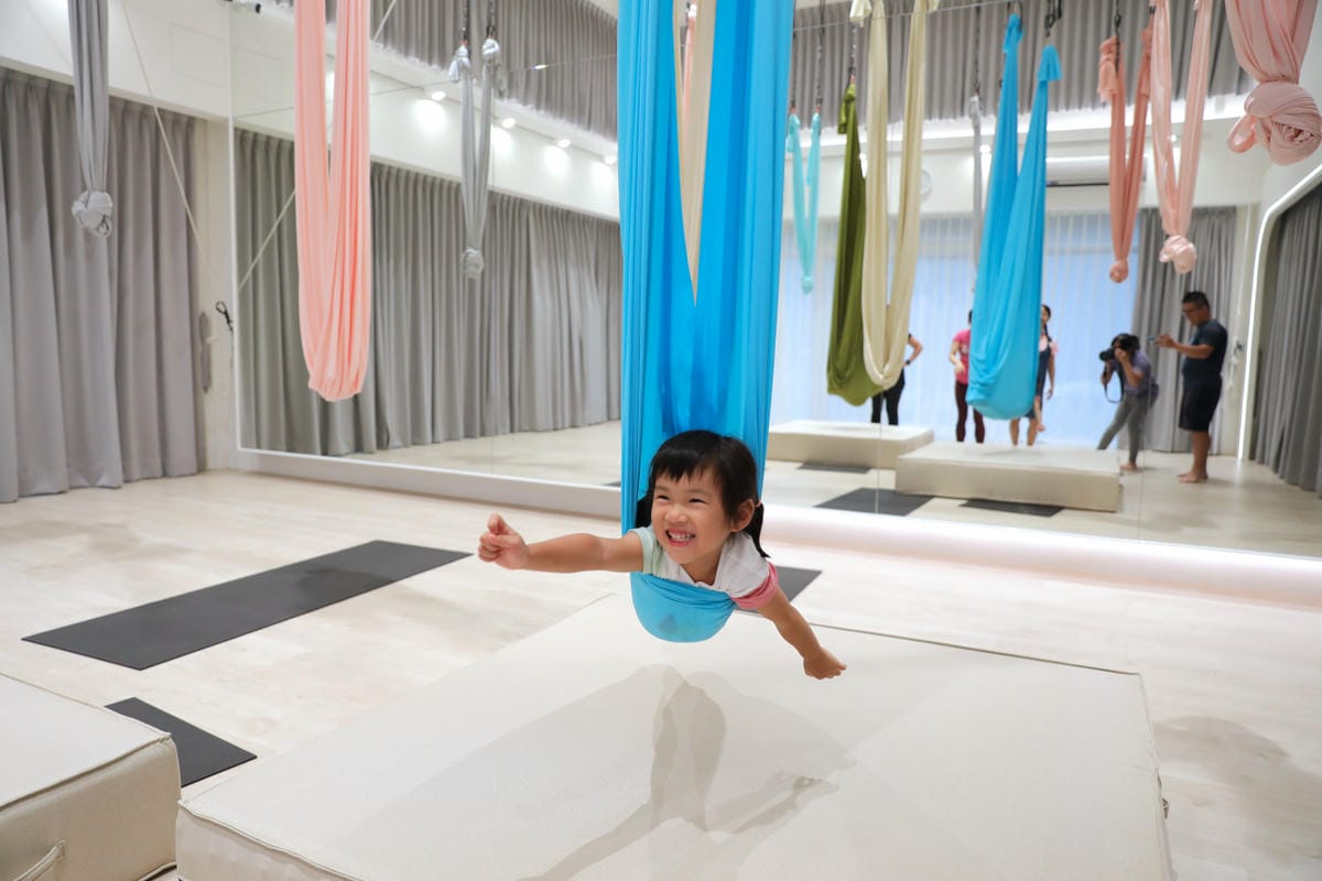 台北兒童瑜珈課程推薦! 101空中藝術 幼兒親子空中瑜珈、兒童空中瑜珈、瑜珈師資培訓
