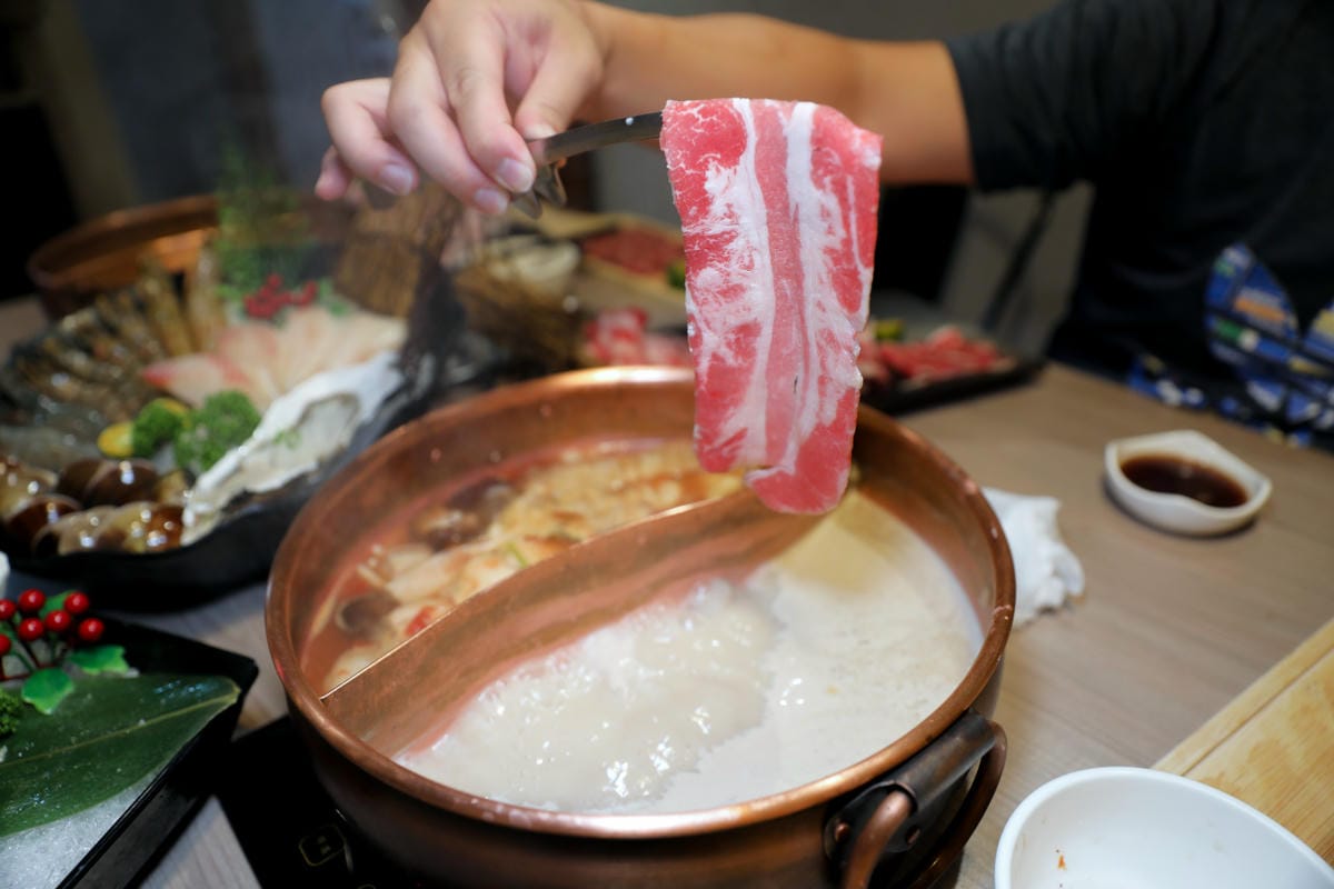 台北大安區火鍋推薦! 安禧鍋物 東區高CP值火鍋新開幕,肥美蛤蜊卜卜鍋免費招待,90分鐘自助吧吃到飽