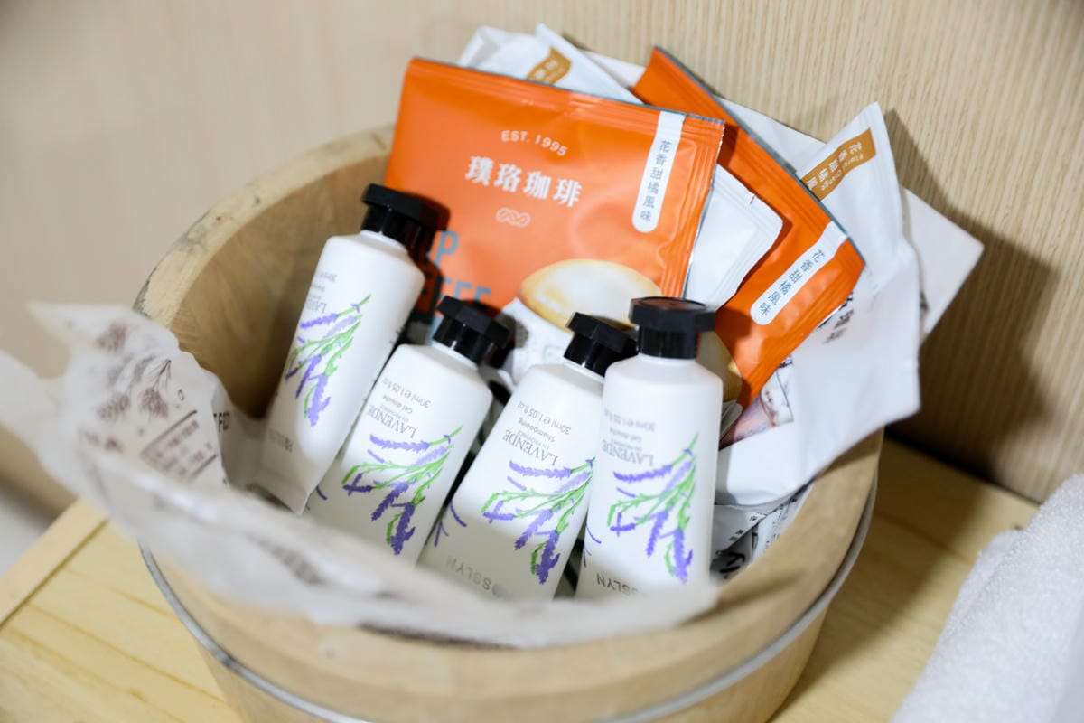 宜蘭百萬夜景露營地推薦! 鷗漫景觀農場 礁溪露營車.景觀山屋.懶人免搭帳豪華露營