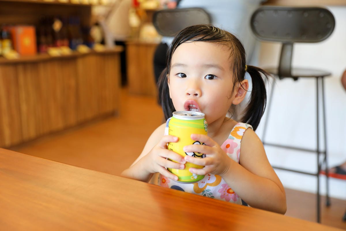 新竹親子旅遊景點推薦! 愛蜂園 蜜蜂生態導覽,小蜂農體驗親手採蜂蜜 新竹伴手禮蜂蜜.蜂蜜氣泡水.蜂蜜啤酒 - 第38張圖 新竹親子旅遊景點推薦! 愛蜂園 蜜蜂生態導覽,小蜂農體驗親手採蜂蜜 新竹伴手禮蜂蜜.蜂蜜氣泡水.蜂蜜啤酒