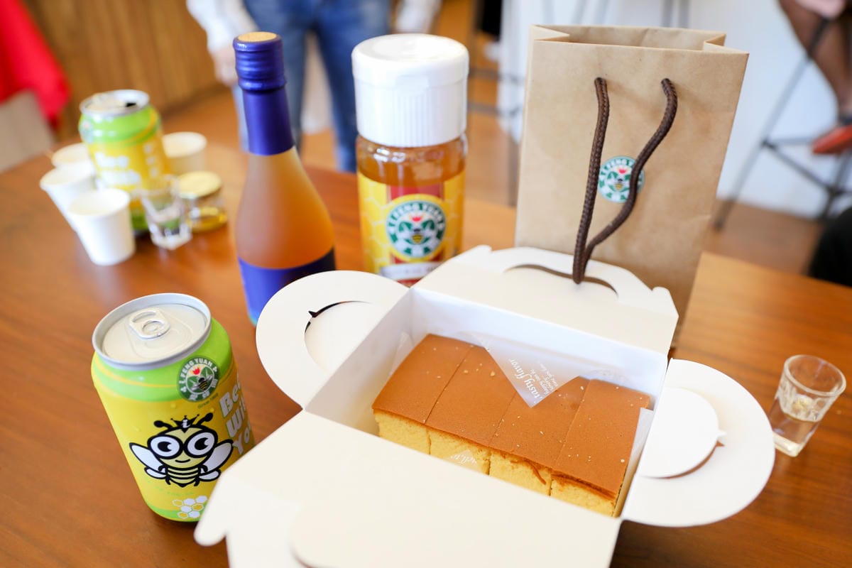 新竹親子旅遊景點推薦! 愛蜂園 蜜蜂生態導覽,小蜂農體驗親手採蜂蜜 新竹伴手禮蜂蜜.蜂蜜氣泡水.蜂蜜啤酒 - 第40張圖 新竹親子旅遊景點推薦! 愛蜂園 蜜蜂生態導覽,小蜂農體驗親手採蜂蜜 新竹伴手禮蜂蜜.蜂蜜氣泡水.蜂蜜啤酒