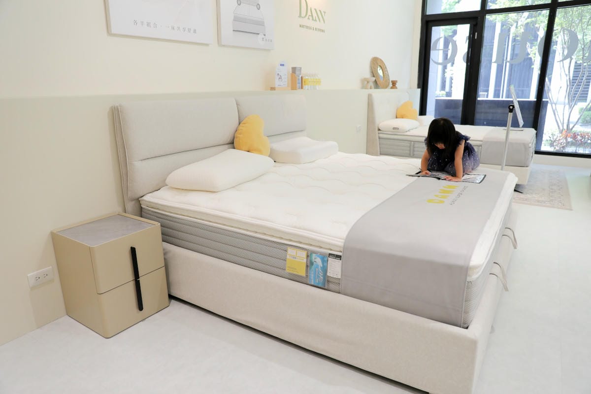 台北沙發床墊推薦! 新莊超美家具店 NewHouse新家園沙發 x Dann充個墊床墊(新北新莊店) - 第21張圖 台北沙發床墊推薦! 新莊超美家具店 NewHouse新家園沙發 x Dann充個墊床墊(新北新莊店)