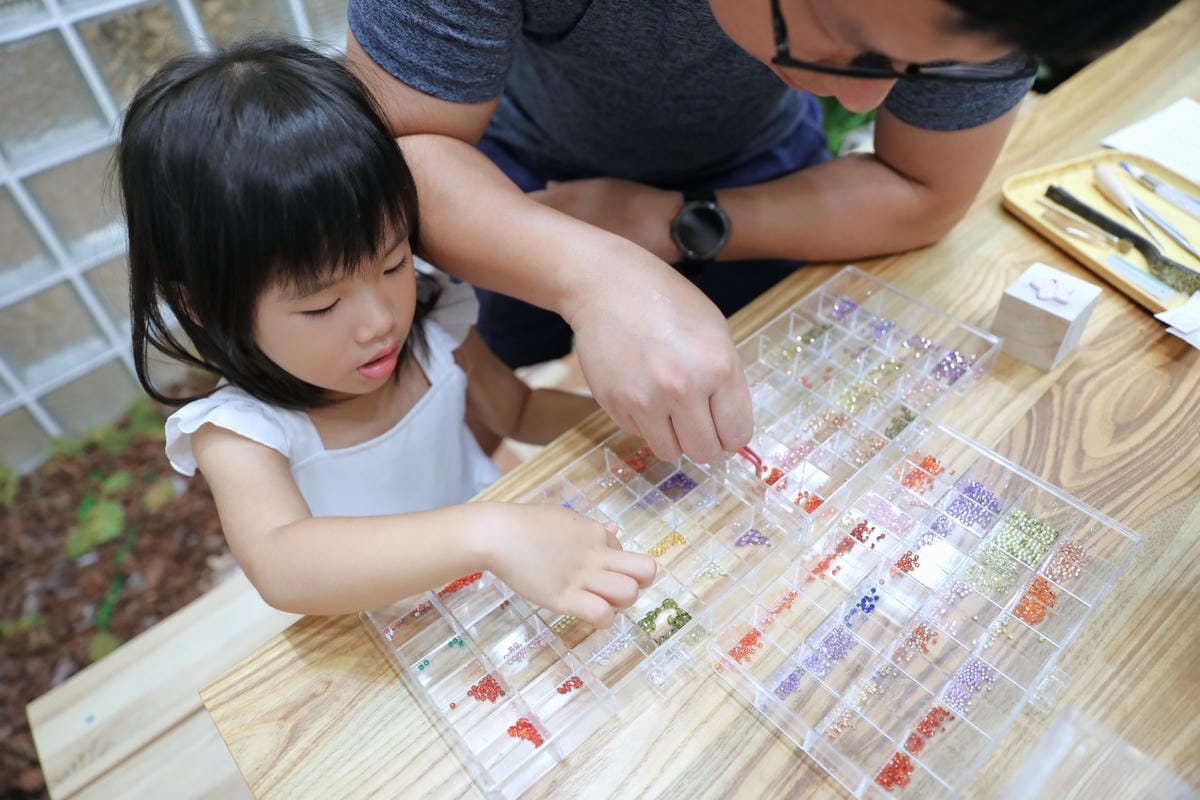 台北銀黏土寶石戒指DIY體驗課程推薦! Does Art 都是藝術 晴光店 可同時體驗手作簇絨地毯DIY課程~