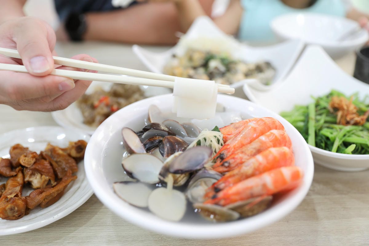 板橋美食推薦! 貝殼兄弟牡蠣麵蛤蜊麵 台北浮誇海鮮麵.近樹林火車站Ubereat外送推薦!