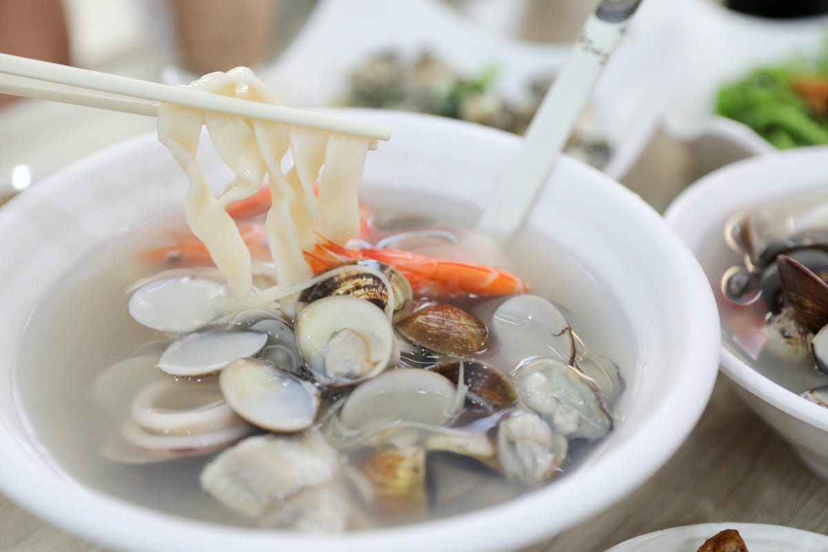 板橋美食推薦! 貝殼兄弟牡蠣麵蛤蜊麵 台北浮誇海鮮麵.近樹林火車站Ubereat外送推薦!