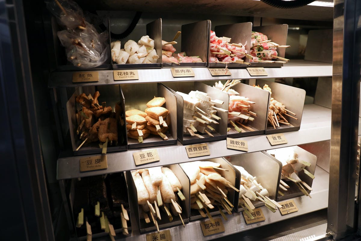 新莊美食 連鎖串燒居酒屋品牌柒息地串燒居酒屋新莊中華店 19元起平價串燒外帶推薦! 最用心的烤肉醬,喝生啤配串燒最對味!