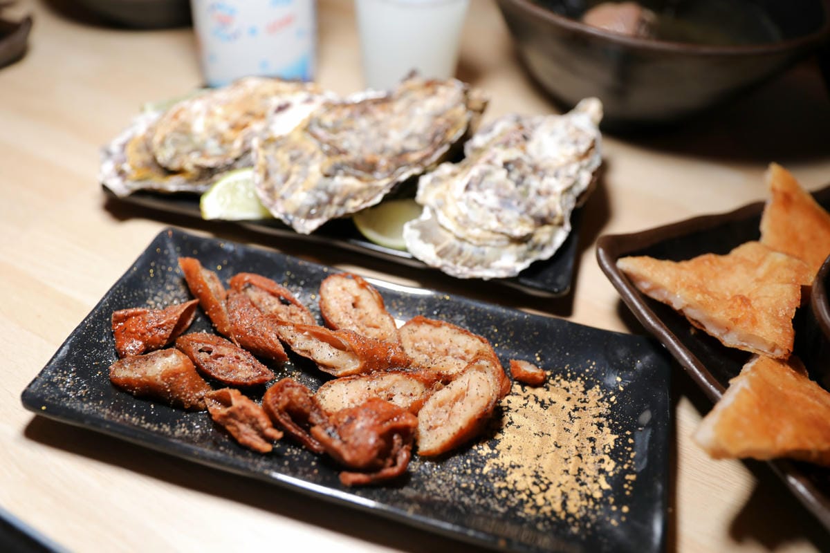 新莊美食 連鎖串燒居酒屋品牌柒息地串燒居酒屋新莊中華店 19元起平價串燒外帶推薦! 最用心的烤肉醬,喝生啤配串燒最對味!