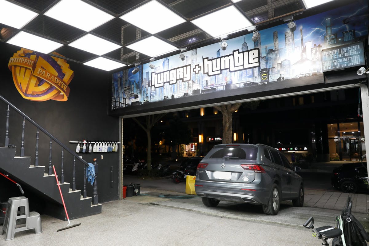 林口汽車美容店家推薦! Whippin Paradise 威品天堂車體防護 銀石鍍膜體驗組+玻璃鍍膜 輕鬆保養車漆.雨天視線清晰行車更安全~ - 第11張圖 林口汽車美容店家推薦! Whippin Paradise 威品天堂車體防護 銀石鍍膜體驗組+玻璃鍍膜 輕鬆保養車漆.雨天視線清晰行車更安全~
