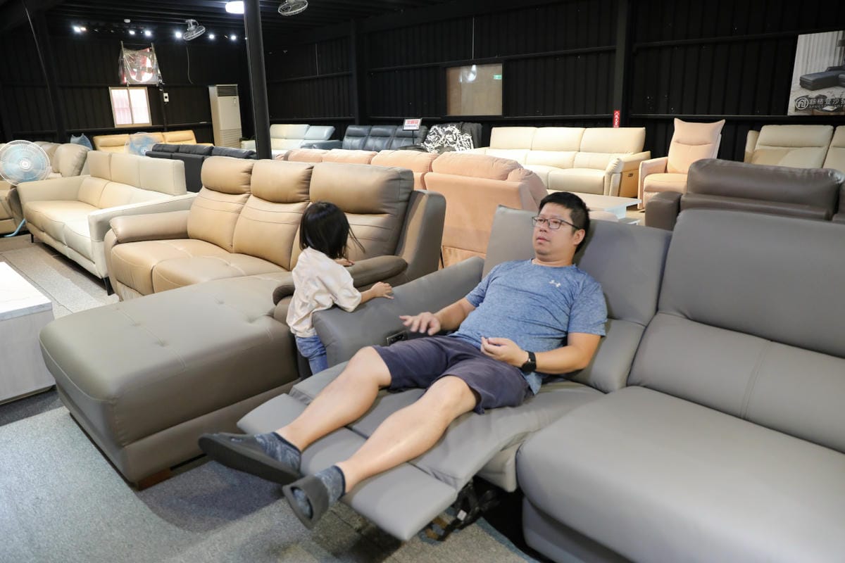 新北電動沙發專賣店推薦! 舒格登電動沙發 新北樹林高CP值電動沙發,顏色尺寸軟硬度皆可客製化 - 第34張圖 新北電動沙發專賣店推薦! 舒格登電動沙發 新北樹林高CP值電動沙發,顏色尺寸軟硬度皆可客製化